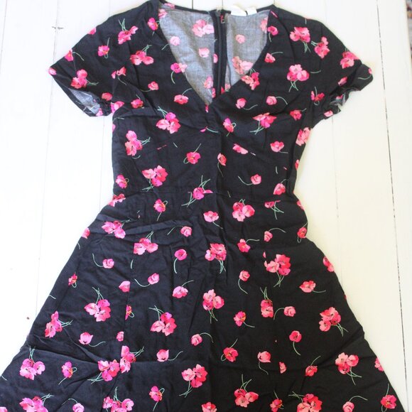 GAP Pink & Black Floral V-Neck Mini Dress - Picture 5 of 7